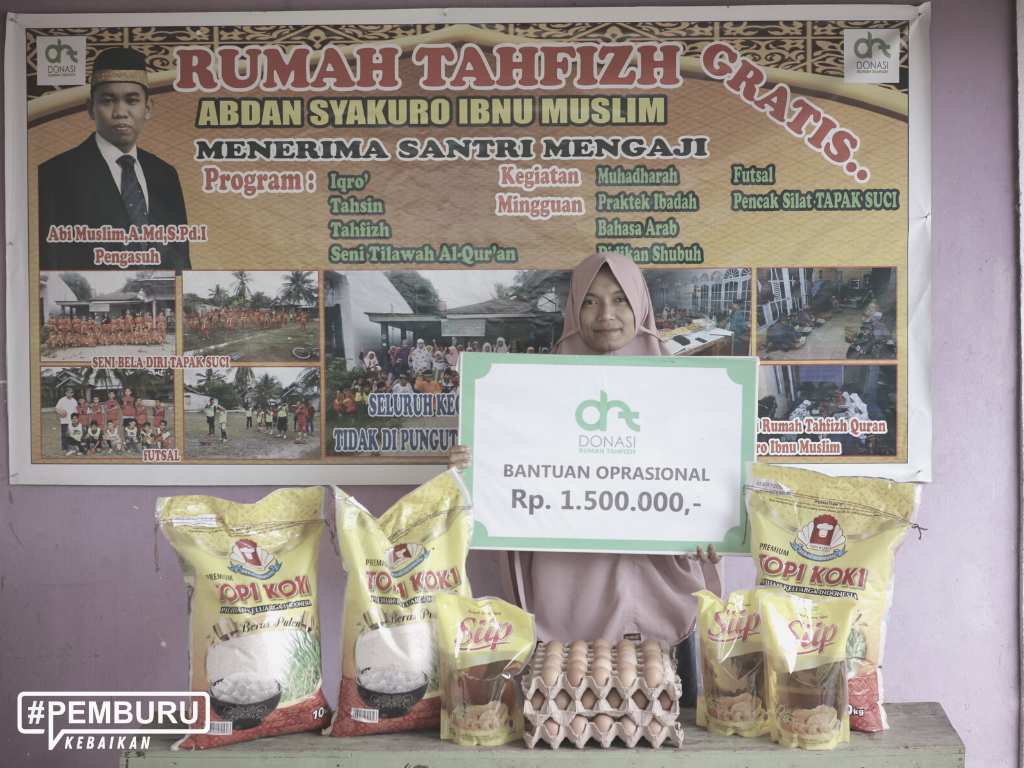 Penyaluran sedekah buka puasa untuk guru dan santri tahfizh Qur'an